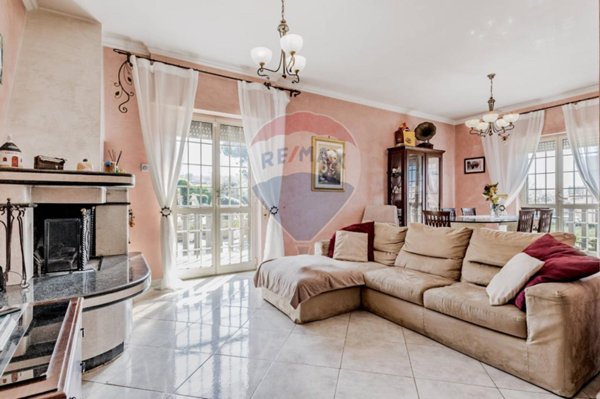 casa indipendente in vendita a Zagarolo in zona Valle Martella