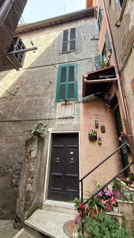 casa indipendente in vendita a Zagarolo in zona Valle Martella