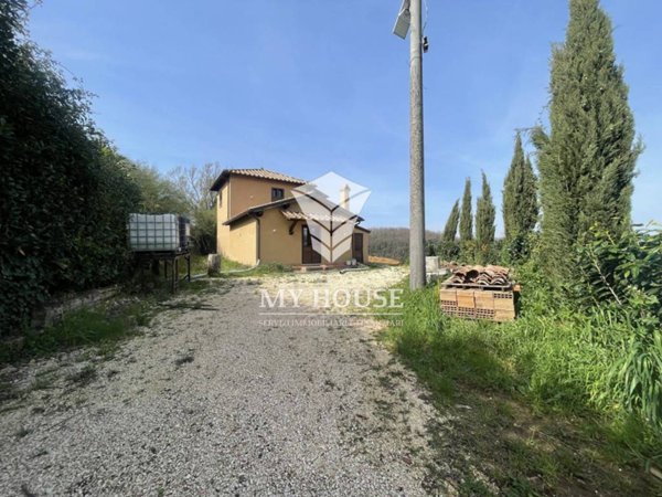 casa indipendente in vendita a Zagarolo
