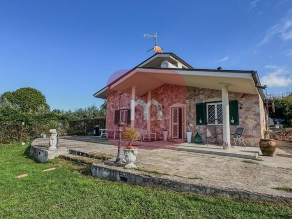 casa indipendente in vendita a Zagarolo