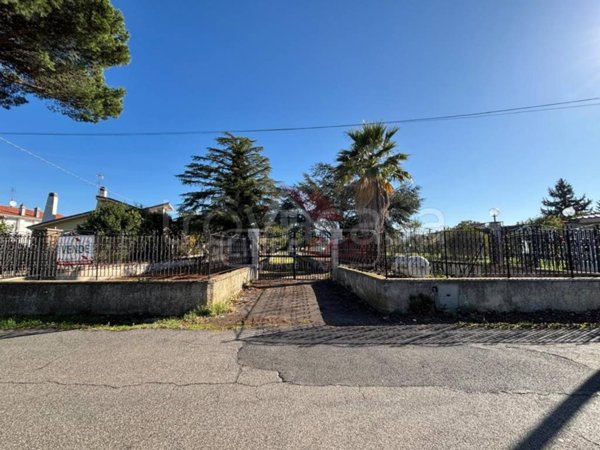 casa indipendente in vendita a Zagarolo