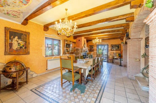 casa indipendente in vendita a Zagarolo in zona Valle Martella