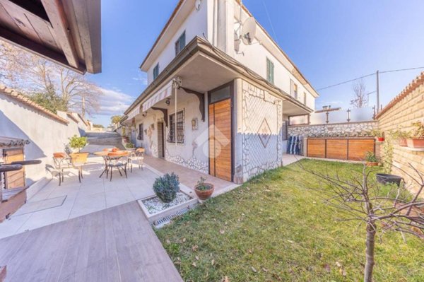 appartamento in vendita a Zagarolo in zona Valle Martella