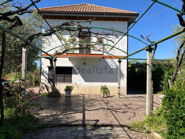 casa indipendente in vendita a Zagarolo
