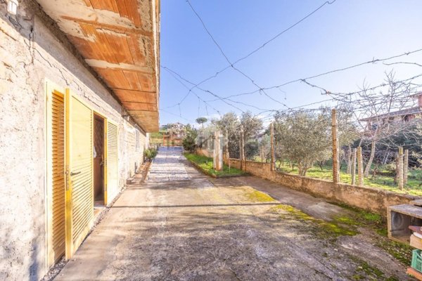 appartamento in vendita a Zagarolo in zona Valle Martella