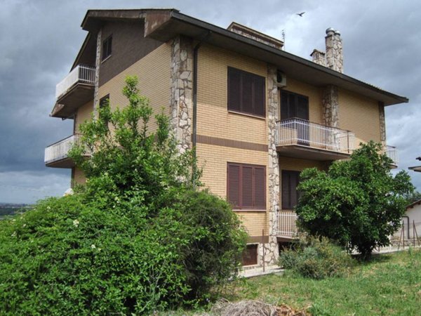 appartamento in vendita a Zagarolo in zona Valle Martella