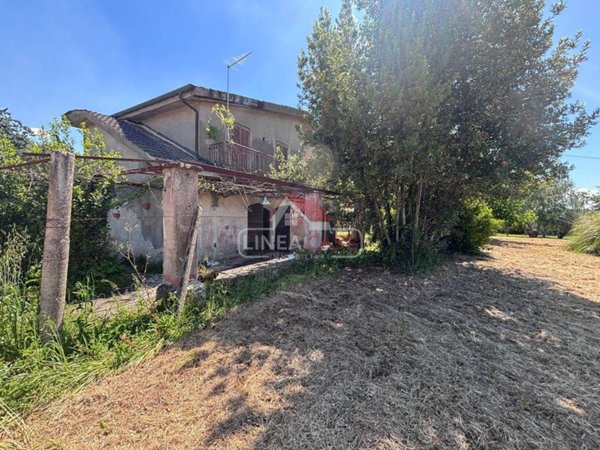 casa indipendente in vendita a Zagarolo