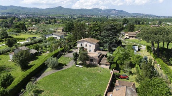 casa indipendente in vendita a Zagarolo