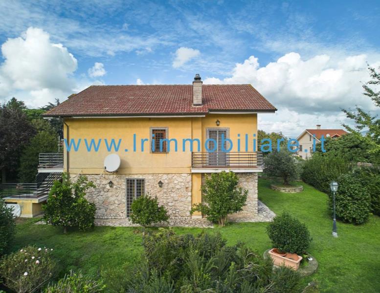 casa indipendente in vendita a Zagarolo