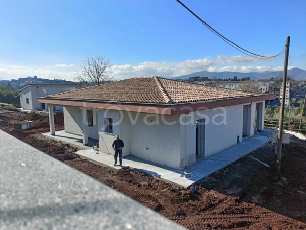 casa indipendente in vendita a Zagarolo