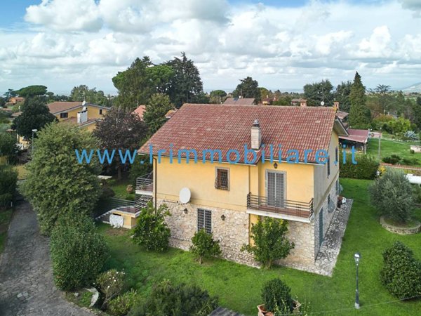 casa indipendente in vendita a Zagarolo