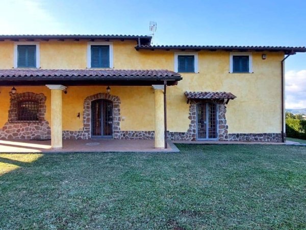 casa indipendente in vendita a Zagarolo