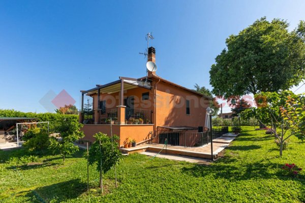 casa indipendente in vendita a Zagarolo