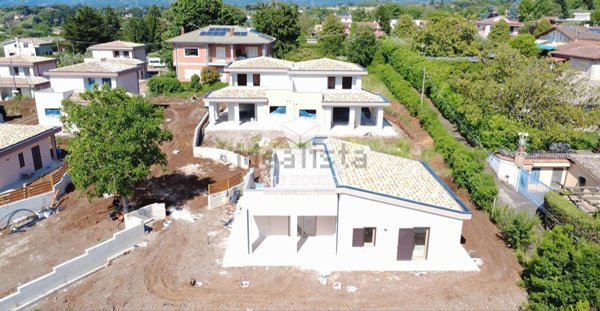casa indipendente in vendita a Zagarolo