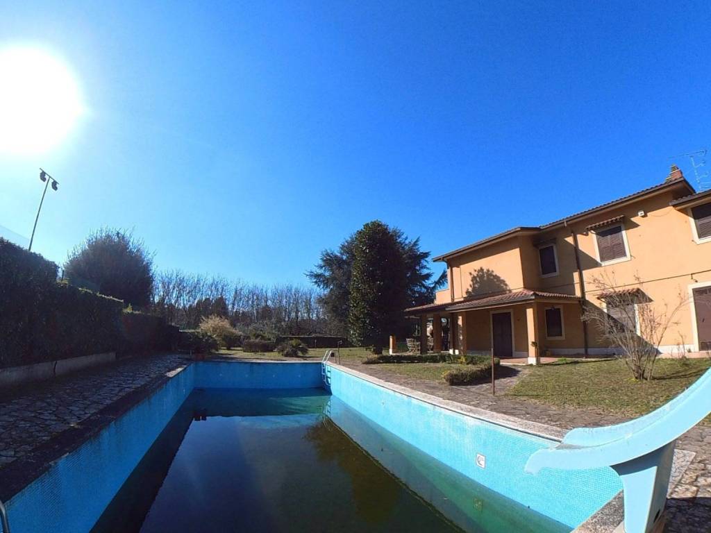 casa indipendente in vendita a Zagarolo