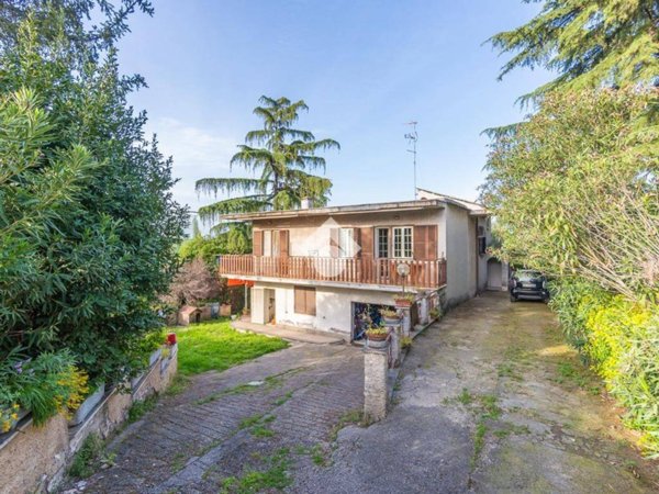 casa indipendente in vendita a Zagarolo in zona Valle Martella