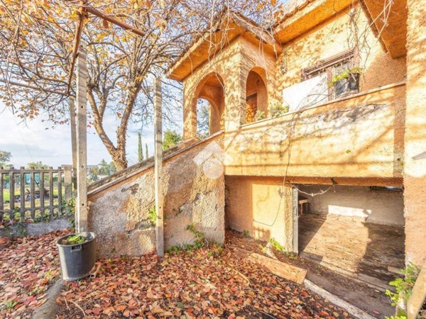 casa indipendente in vendita a Zagarolo in zona Valle Martella
