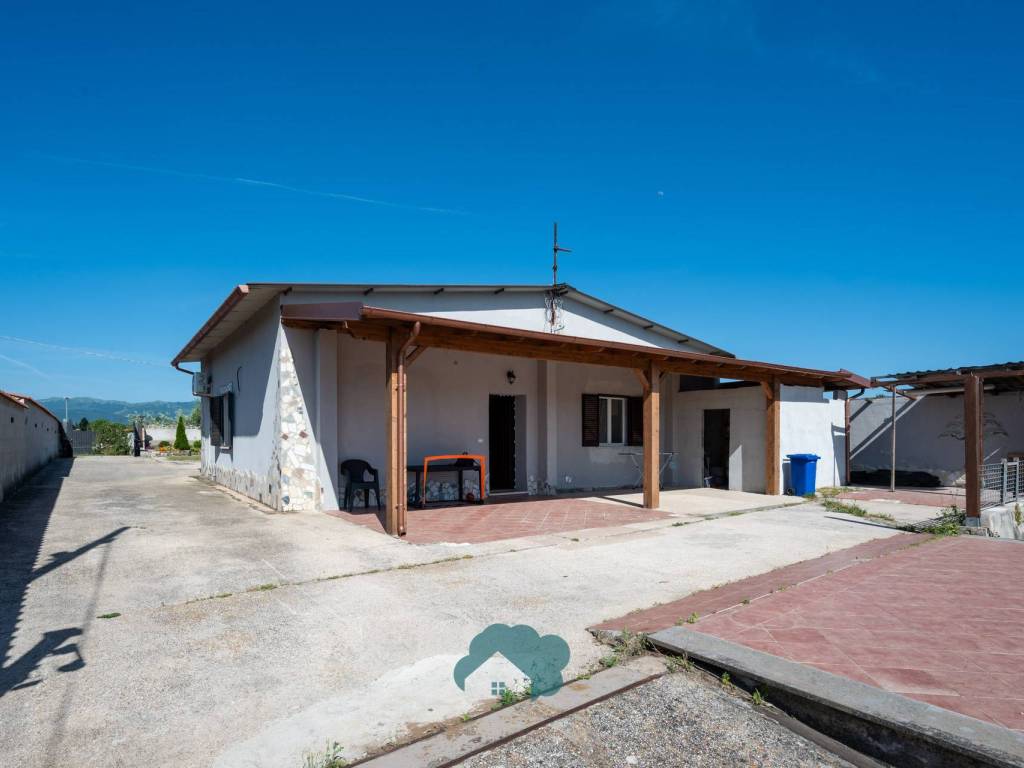 casa indipendente in vendita a Zagarolo