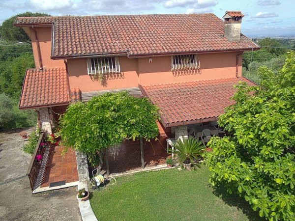 casa indipendente in vendita a Zagarolo