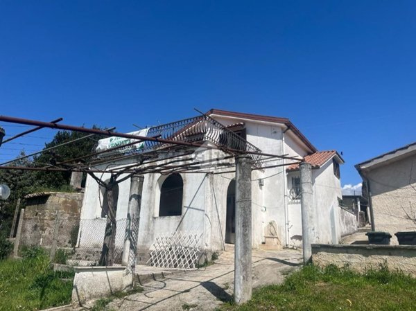 casa indipendente in vendita a Zagarolo