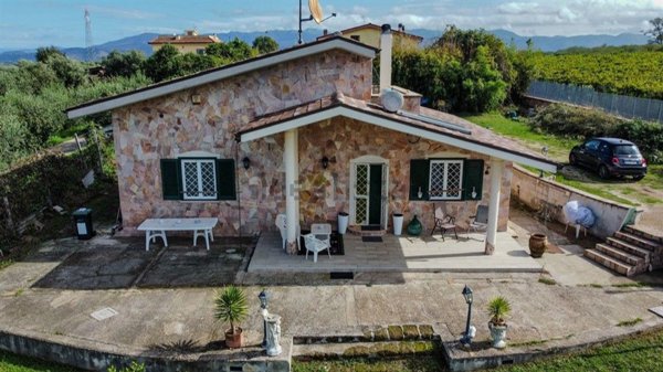 casa indipendente in vendita a Zagarolo