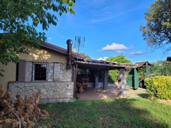 casa indipendente in vendita a Zagarolo