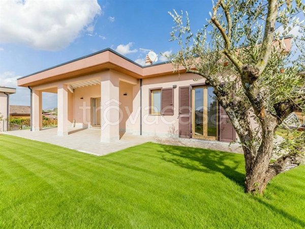 casa indipendente in vendita a Zagarolo