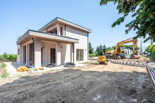 casa indipendente in vendita a Zagarolo