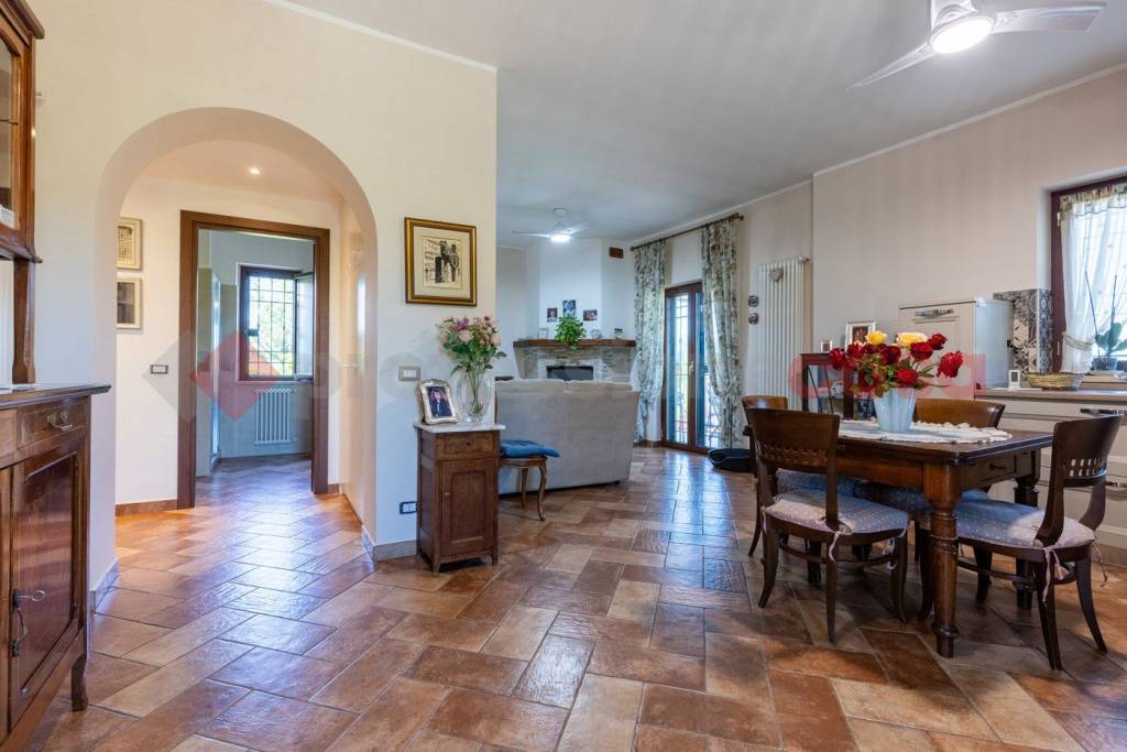 casa indipendente in vendita a Zagarolo