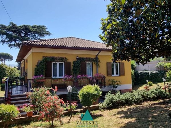 casa indipendente in vendita a Zagarolo
