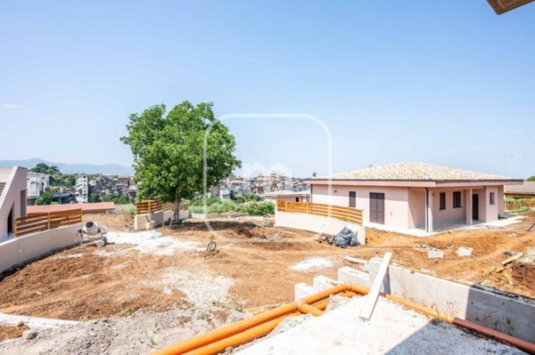 casa indipendente in vendita a Zagarolo