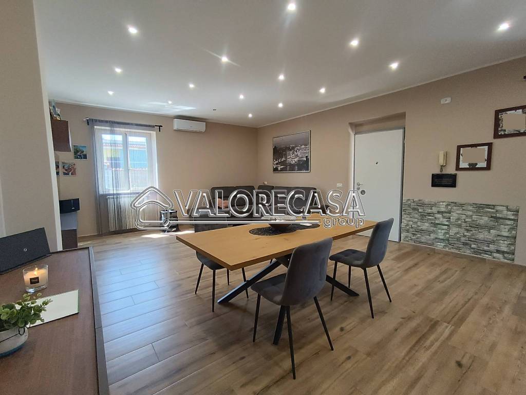 casa indipendente in vendita a Zagarolo in zona Valle Martella
