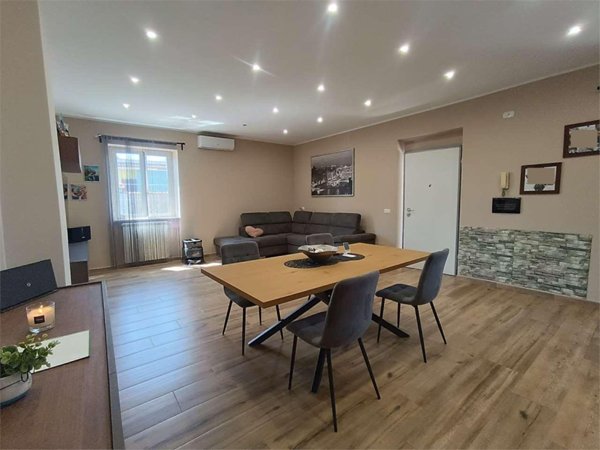 casa indipendente in vendita a Zagarolo in zona Valle Martella