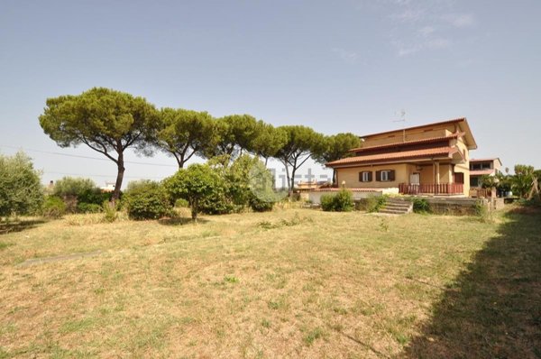 casa indipendente in vendita a Zagarolo in zona Valle Martella