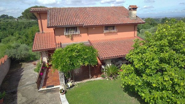 casa indipendente in vendita a Zagarolo
