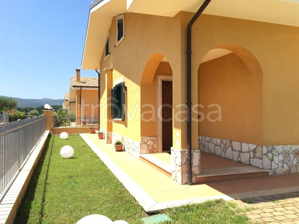 casa indipendente in vendita a Zagarolo