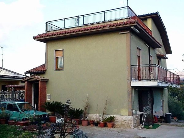casa indipendente in vendita a Zagarolo