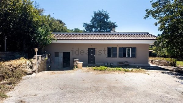 casa indipendente in vendita a Zagarolo