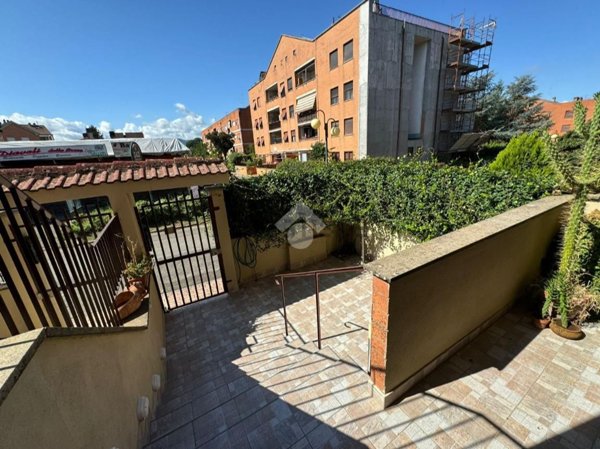 casa indipendente in vendita a Zagarolo