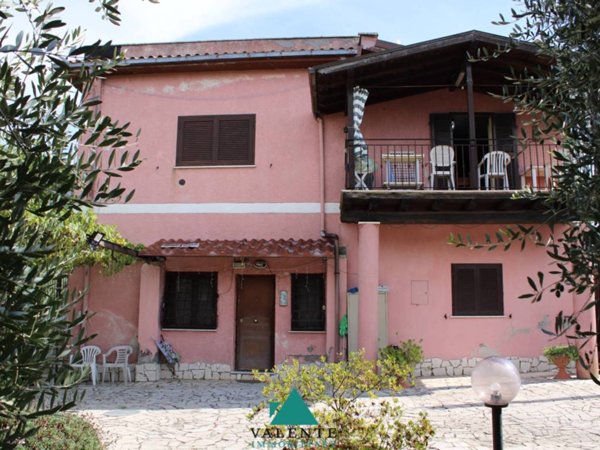 casa indipendente in vendita a Zagarolo
