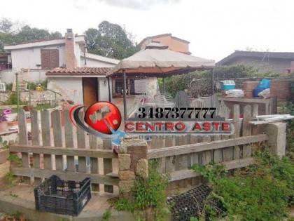 casa indipendente in vendita a Zagarolo in zona Valle Martella