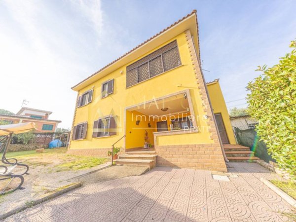 casa indipendente in vendita a Zagarolo in zona Valle Martella