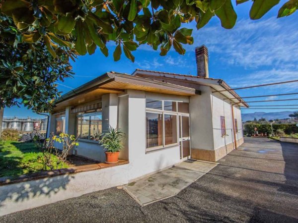 casa indipendente in vendita a Zagarolo