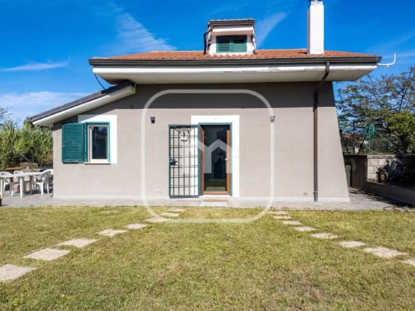 casa indipendente in vendita a Zagarolo