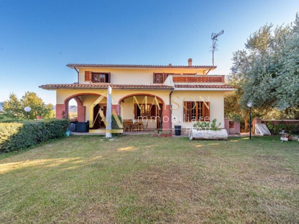 casa indipendente in vendita a Zagarolo in zona Valle Martella
