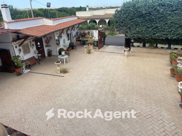 casa indipendente in vendita a Zagarolo in zona Valle Martella