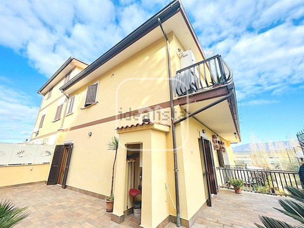 appartamento in vendita a Zagarolo in zona Valle Martella