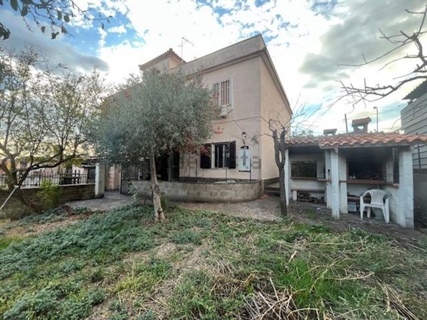 casa indipendente in vendita a Zagarolo