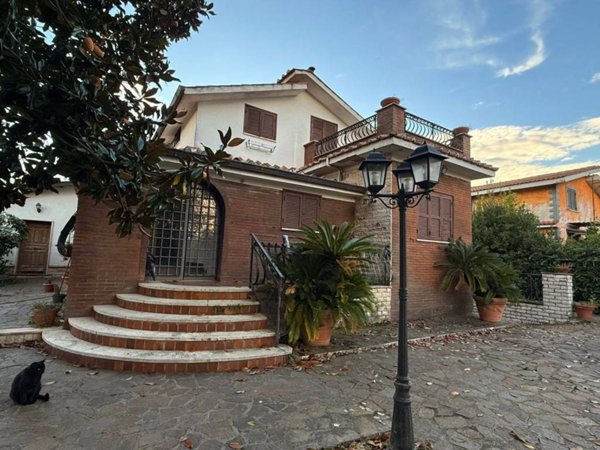 casa indipendente in vendita a Zagarolo