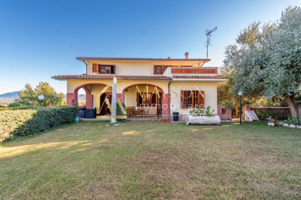 casa indipendente in vendita a Zagarolo in zona Valle Martella